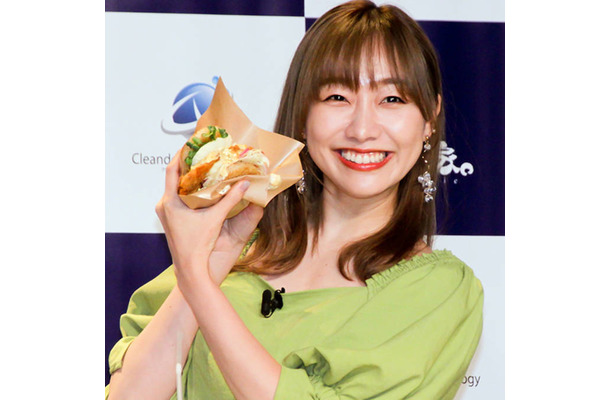 須田亜香里、“ビックリマン”な私服SHOTを披露し「めっちゃ可愛い」「お似合いです」の声