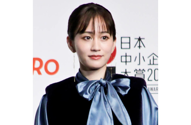 「息子くんの手も可愛い」前田敦子、“大好き”に囲まれた幸せSHOTに反響「笑顔が素敵」