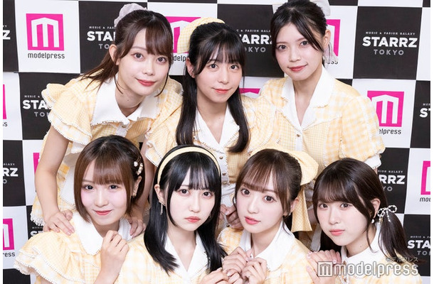 ラフ×ラフ／（後列左から）齋藤有紗、吉村萌南、高梨結（前列左から）夏目涼風、永松波留、日比野芽奈、佐々木楓菜※藤崎未来は欠席（C）モデルプレス