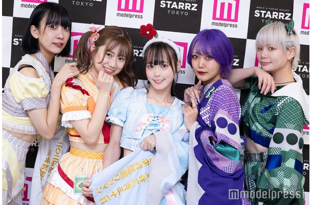 にっぽんワチャチャ／（左から）中村Ame、高橋Yagura、鈴木Mob.、渡辺Lili、遠藤Nozomi（C）モデルプレス