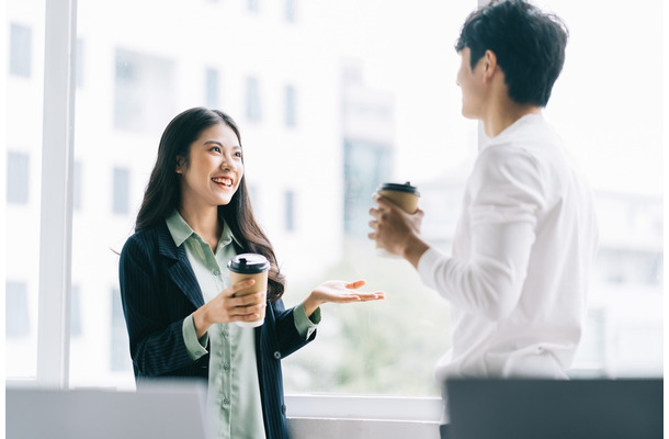 【会社で】賞味期限切れのカンパンが出てきた…→後輩「ワンチャンいけるかも！」これがまさかの恥ずかしい勘違いに！？