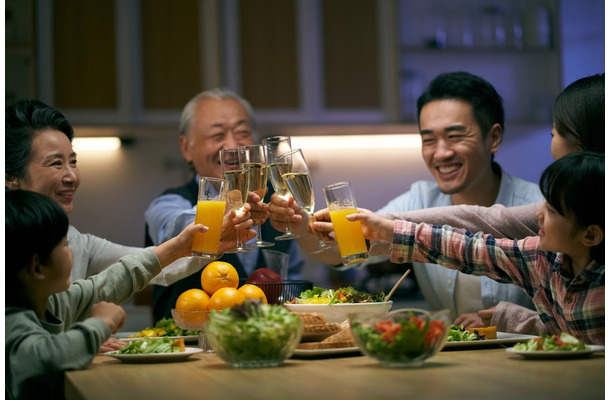 「これってうちだけかも…」毎週金曜の“特別な夕飯”とは一体！？『欠かせないもの』『案外アリ』