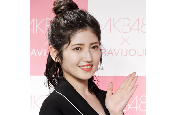 AKB48村山彩希、メンバーらとの韓国満喫SHOTにファンほっこり「みんな可愛い」「最っ高な笑顔」