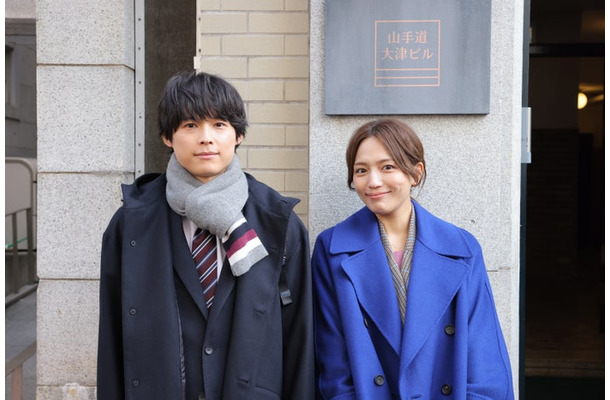 松村北斗、川口春奈（C）日本テレビ