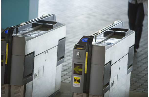 仕事が終わり、駅の改札を通った次の瞬間…→黒板に書かれたメッセージに「涙出そう」「心温まる」