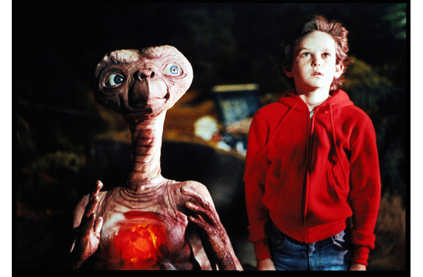 『E.T.』A UNIVERSAL PICTURE ©2024, 1982 UNIVERSAL STUDIOS