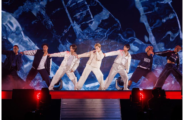 神宮寺勇太、岸優太、平野紫耀「Number_i LIVE TOUR 2024 No.I」より（C）TOBE Co., Ltd.