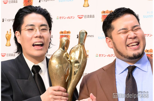 令和ロマン／高比良くるま、松井ケムリ（C）モデルプレス
