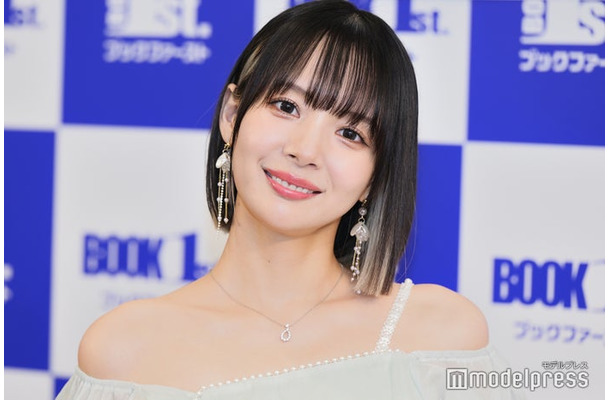 イメチェン前の岡田紗佳（C）モデルプレス