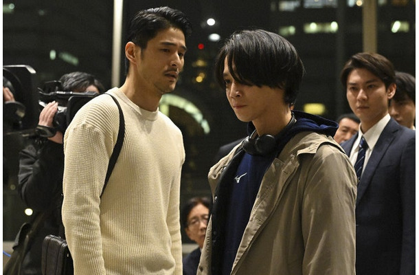 鈴木貴之、味方良介「キャスター」第2話（C）TBS