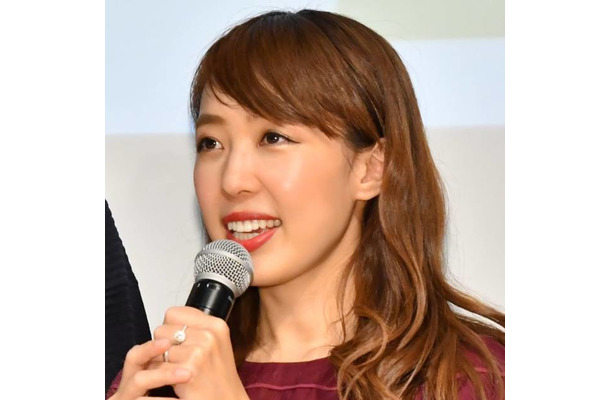 第3子妊娠中の川崎希「2日連続でディズニーシーへ笑」アイスを頬張る親子SHOT＆うっかりを明かす