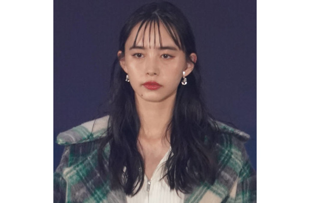 井桁弘恵、髪を30cm以上ばっさりカット！大胆イメチェンSHOTに絶賛の声「可愛すぎる！」「破壊力バツグン」