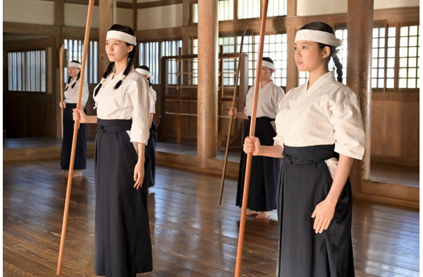 志田彩良、今田美桜「あんぱん」第25話（C）NHK