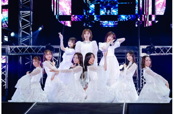 ひなた坂46、座長の富田鈴花ら9人のメンバーが躍動！“最後の一期生”高瀬愛奈は涙のスピーチで卒業