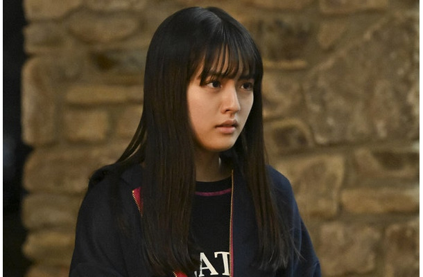 竹下優名「キャスター」第4話（C）TBS