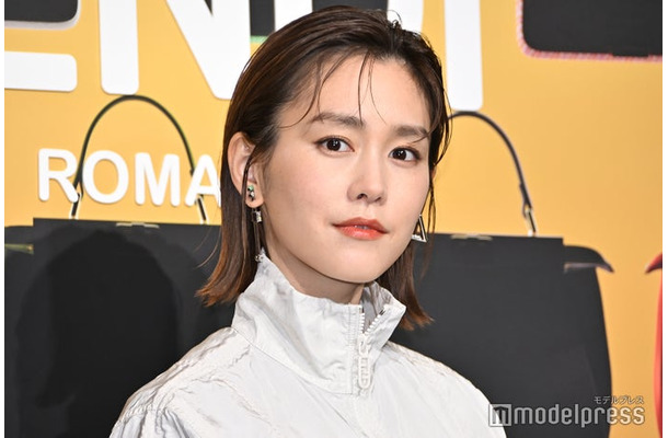 ミディアムヘアの桐谷美玲（C）モデルプレス