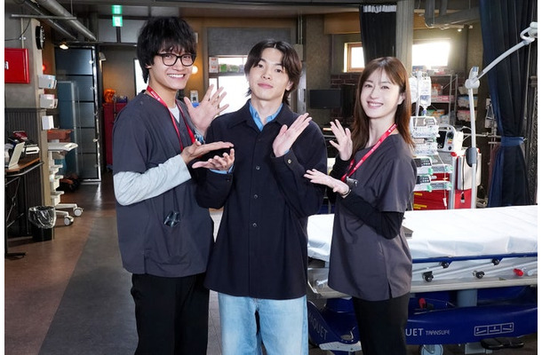 佐野晶哉、imase、松本若菜（C）フジテレビ