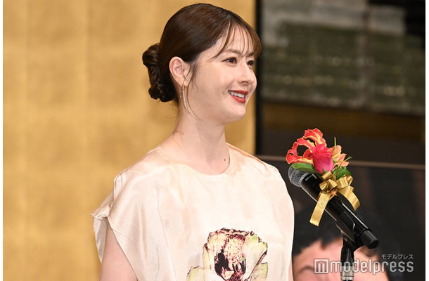 「橋田賞新人賞」を受賞した松本若菜（C）モデルプレス
