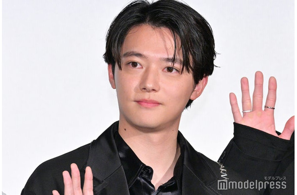 ヘアカット前の櫻井海音（C）モデルプレス