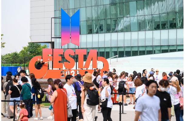 「2025 BTS FESTA」オフラインイベントの様子（P）＆（C）BIGHIT MUSIC