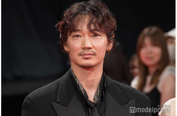 綾野剛（C）モデルプレス