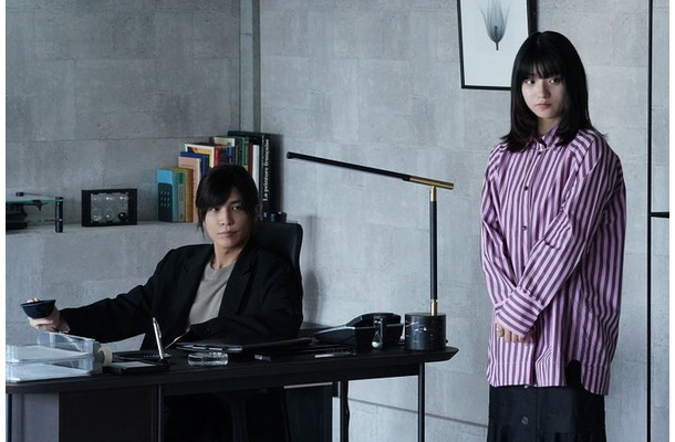 岩田剛典、蒔田彩珠「DOCTOR PRICE」（C）ytv