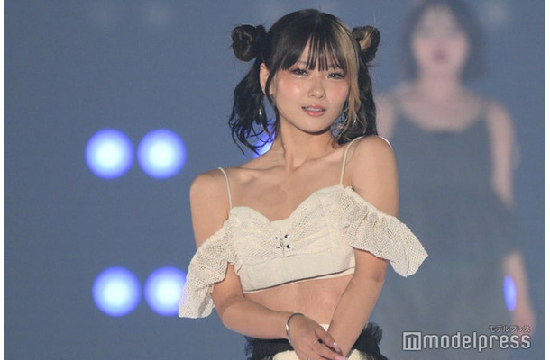 ロングのあみか（C）モデルプレス