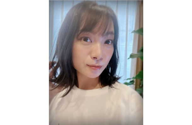 保田圭「久しぶりに美容院」さっぱりNEWヘアを披露「かなり長い間サボった」
