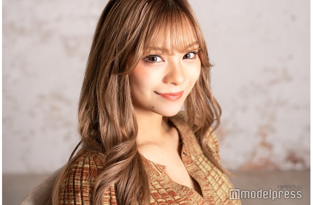 ヘアチェンジ前のまぁみ（C）モデルプレス