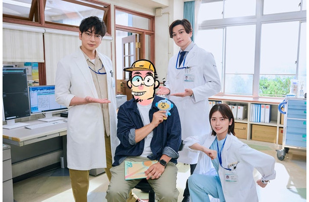 松本潤、富士屋カツヒト先生、新田真剣佑、小芝風花（C）TBSスパークル／TBS