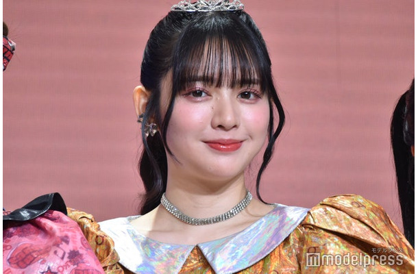 前髪ありの鎮西寿々歌（C）モデルプレス