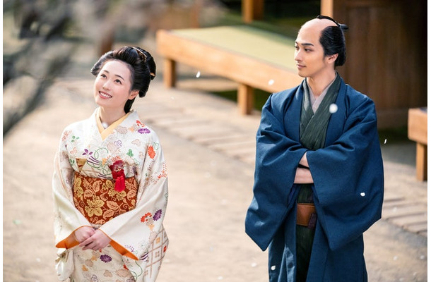 福原遥、横浜流星「べらぼう～蔦重栄華乃夢噺～」第27話（C）NHK