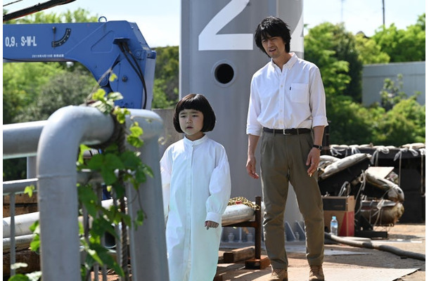 永尾柚乃、斎藤工「誘拐の日」第1話（C）テレビ朝日