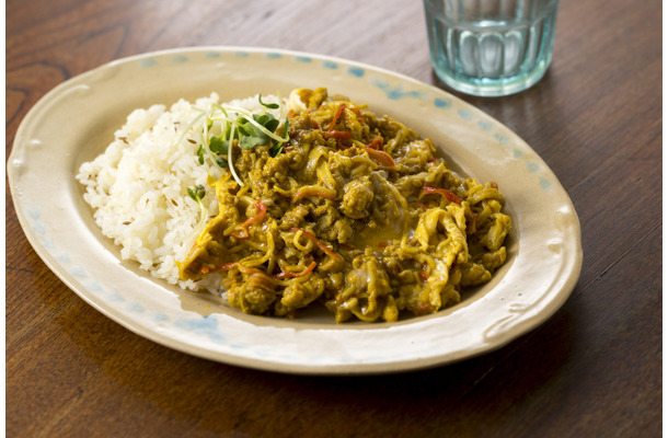 カレーに絡むふわふわ卵は、幸せの味！10分で完成「プーパッポンカレーキーマ」