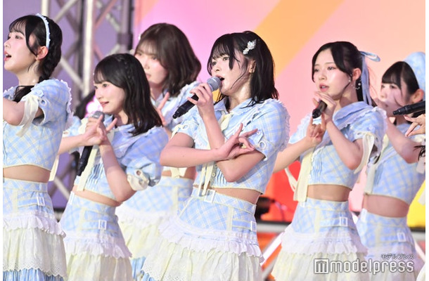 ≒JOY（C）モデルプレス
