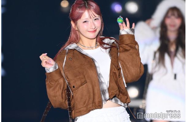 しなこ(C)モデルプレス