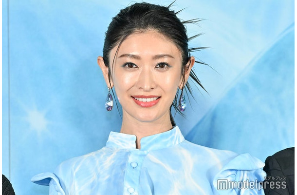 暗髪の山田優（C）モデルプレス