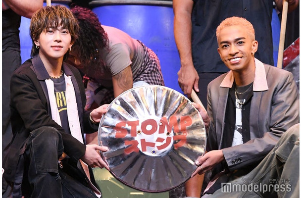 「STOMP ストンプ」初日囲み取材会に出席した末澤誠也、草間リチャード敬太（C）モデルプレス