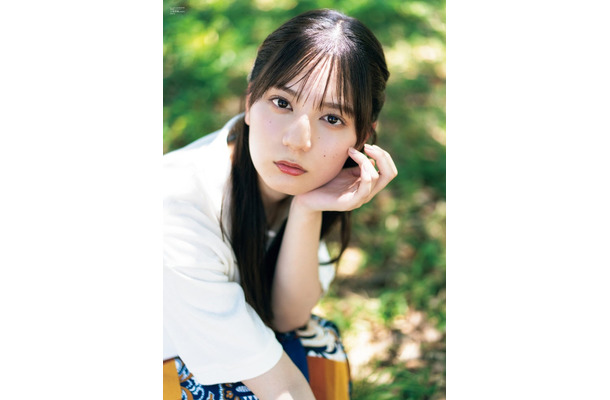 「B.L.T.2025年10月号」別冊付録：小坂菜緒（日向坂46）両面超ビッグポスター（提供写真）