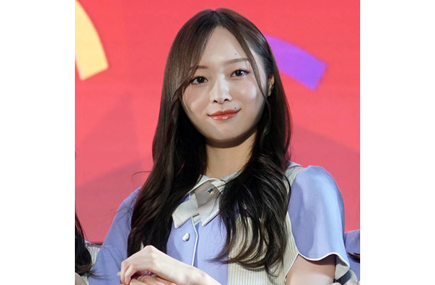「ビジュつよっ！」乃木坂46梅澤美波、美肩を披露したブラックコーデに絶賛の声「スタイル良すぎる」