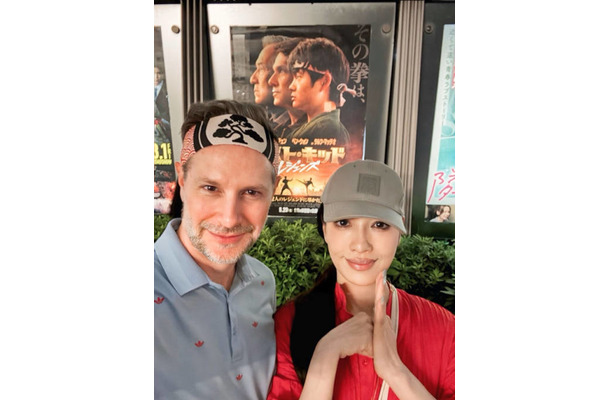 アンミカ、夫婦で仲良く映画デート！鉢巻姿の夫には“可愛すぎる”とメロメロ「公開ノロケ」