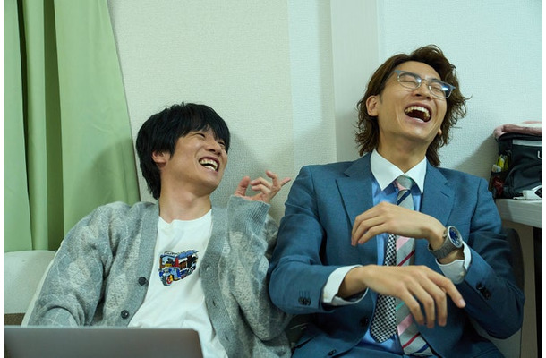 風間俊介、庄司浩平（C）マミタ・libre／「40までにしたい10のこと」