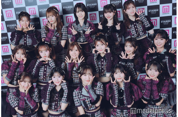 AKB48／（後列左から）正鋳真優、平田侑希、橋本恵理子、山崎空、永野芹佳（中列）下尾みう、大盛真歩、水島美結、千葉恵里、向井地美音、山内瑞葵（前列）倉野尾成美、八木愛月、小栗有以、佐藤綺星、秋山由奈（C）モデルプレス