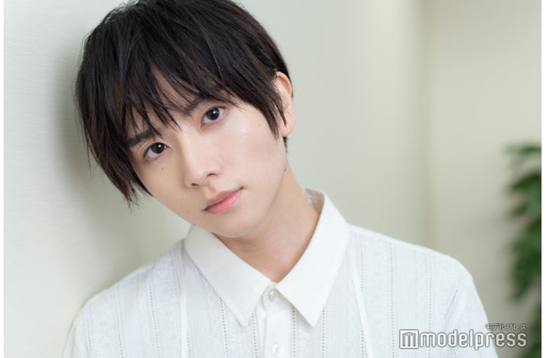 モデルプレスのインタビューに応じた板垣李光人（C）モデルプレス