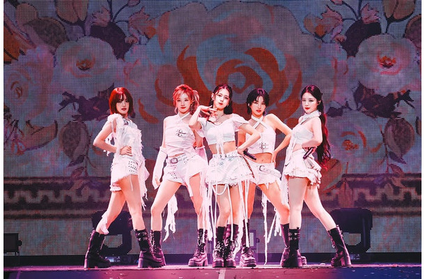 i-dle／ミンニ、ウギ、ミヨン、ソヨン、シュファ（C）CUBE ENTERTAINMENT／Photo by YOSHIHITO KOBA、アンザイミキ