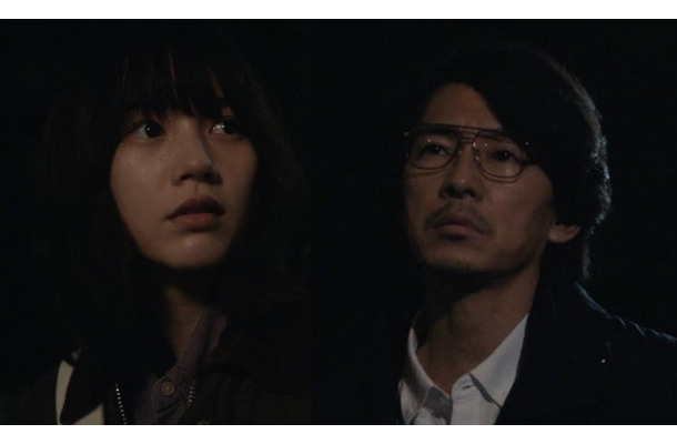 のん、藤木直人「MISS KING / ミス・キング」第4話（C）AbemaTV, Inc.
