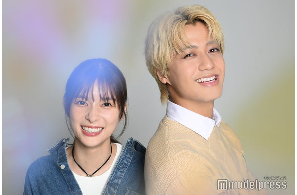 インタビューに応じた芳根京子、高橋海人（C）モデルプレス