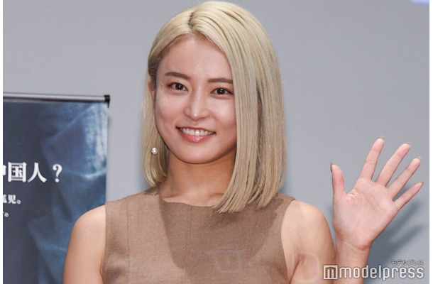 「名無しの子」完成披露試写会トークイベントに出席した小島瑠璃子(C)モデルプレス