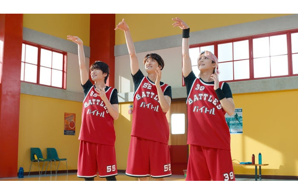 深澤辰哉、向井康二、佐久間大介「スポットバイトル」新テレビCM(提供写真)