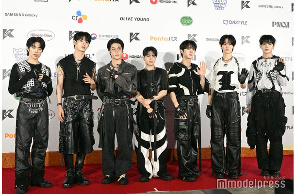 EVNNE/パク・ジフ、イ・ジョンヒョン、パク・ハンビン、ケイタ、ユ・スンオン、チ・ユンソ、ムン・ジョンヒョン(C)モデルプレス